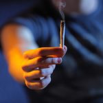 canadian-medical-association-says-you-should-be-21-to-smoke-cannabis