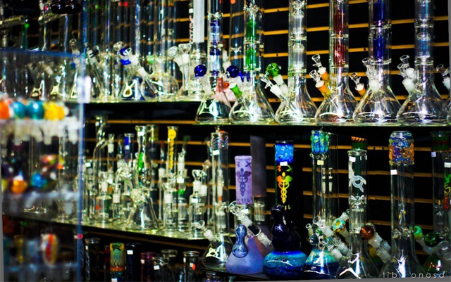 namaste-everything-you-need-to-know-about-bongs-img-1
