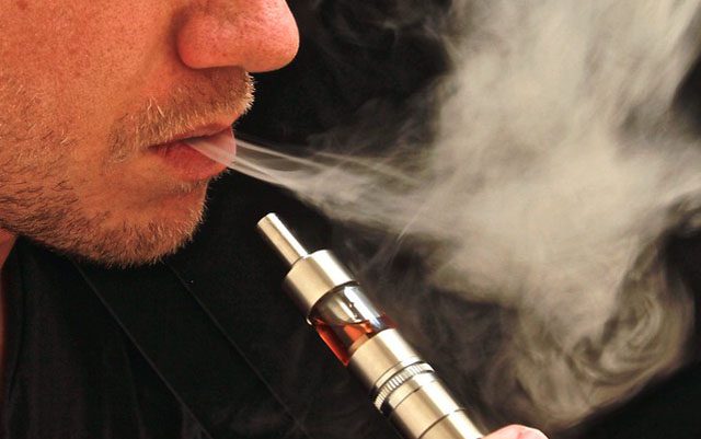 the-importance-of-the-legal-cannabis-industrys-response-to-vaping-illnesses