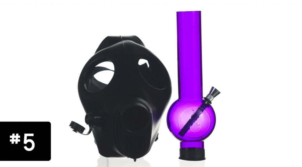 black-gas-mask-bong